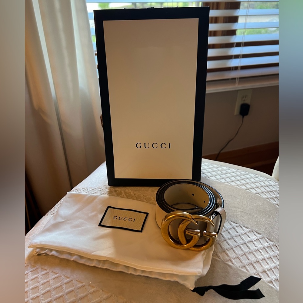 AUTHENTIC Used Gucci white leather belt with gold hardware